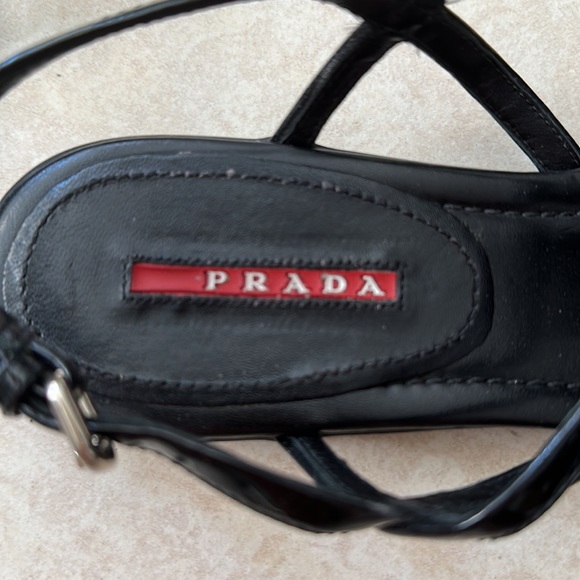 Prada sandals, barely used - Picture 2 of 5
